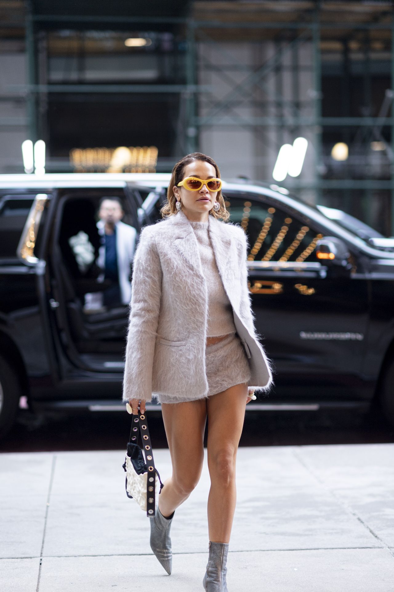 RITA ORA ARRIVES AT A HOTEL IN NEW YORK2